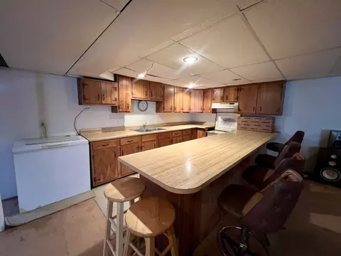 Kitchen - 12 Thomas Dr, Normal, IL 61761 photo 4 of 4