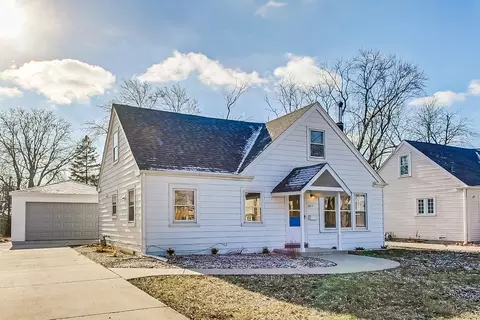 Exterior - 1845 Pratt Ave, Des Plaines, IL 60018 photo 2 of 5