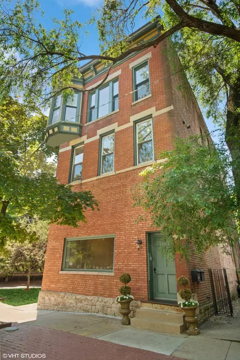 1900 N Mohawk St, Chicago, IL 60614