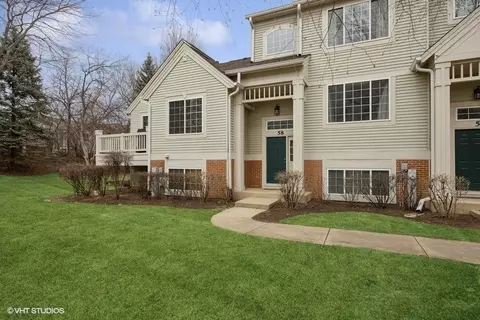 58 New Haven Dr #58, Cary, IL 60013