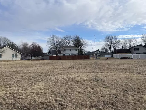 lot413 E 21st St, Sterling, IL 61081