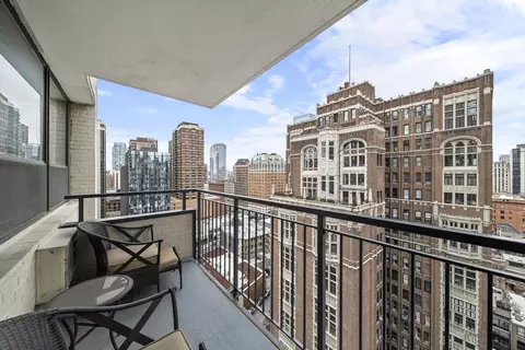 Exterior - 33 E Cedar St #19E, Chicago, IL 60611 photo 1 of 1