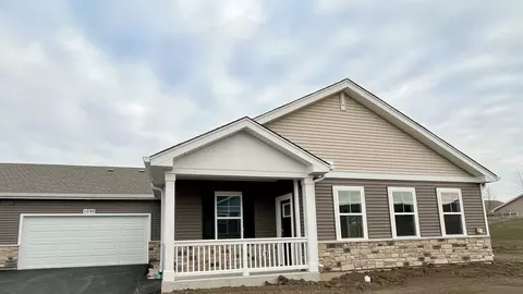 1095 Williamsburg St, Pingree Grove, IL 60140