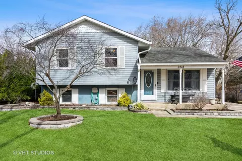 352 Belden Ave, Glendale Heights, IL 60139