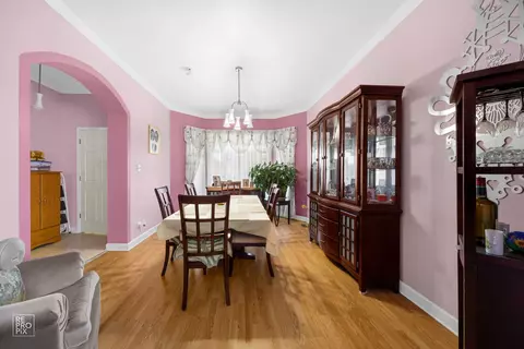 Dining - 50 E 155th St, Harvey, IL 60426 photo 1 of 2