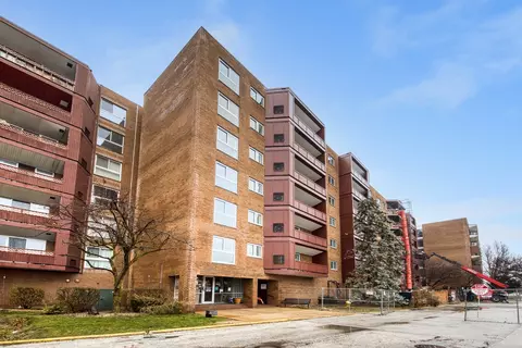 200 Park Ave #419, Calumet City, IL 60409