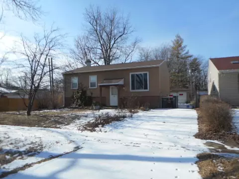 830 Parkside Ave, West Chicago, IL 60185
