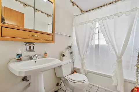 15219 6th Ave, Phoenix, IL 60426 photo 8