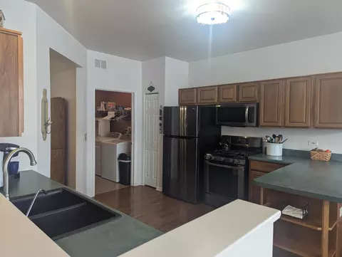 Kitchen - 12155 White Oak Dr, Plainfield, IL 60585 photo 1 of 3