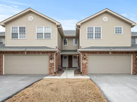 982 Regent Dr, Matteson, IL 60443