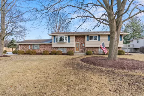 519 N Stephen Dr, Palatine, IL 60067