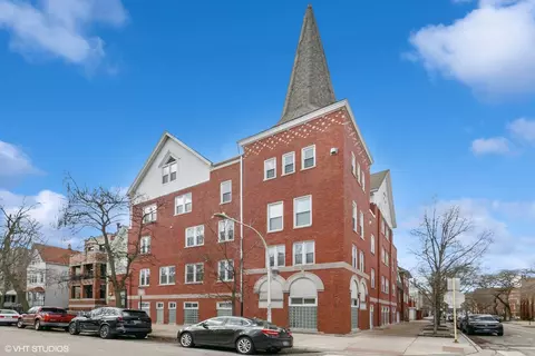 3252 N Kenmore Ave #205, Chicago, IL 60657