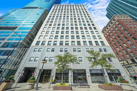 910 S Michigan Ave #914, Chicago, IL 60605