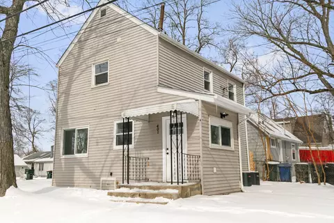 401 Fairlawn Dr, Round Lake Park, IL 60073