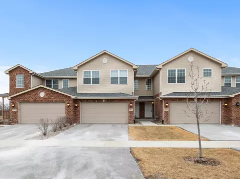 985 Regent Dr, Matteson, IL 60443