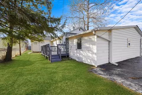 Exterior - 112 E 2nd Ave, New Lenox, IL 60451 photo 3 of 3