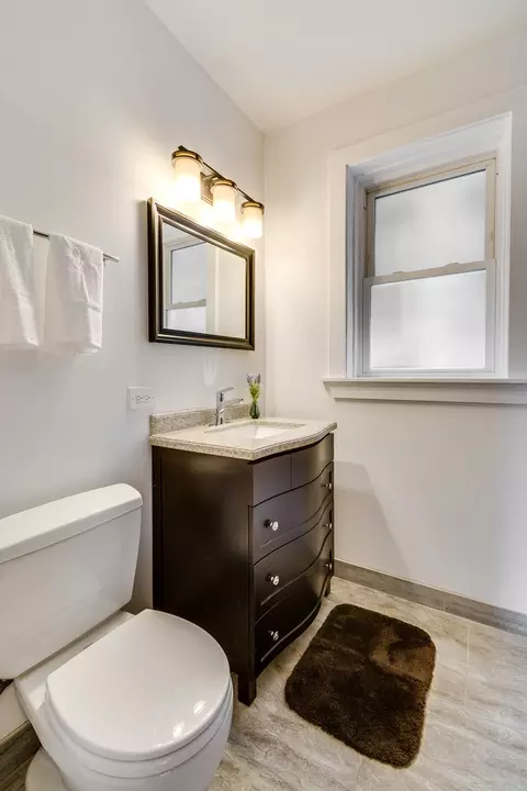 727 Dobson St, Evanston, IL 60202 photo 16
