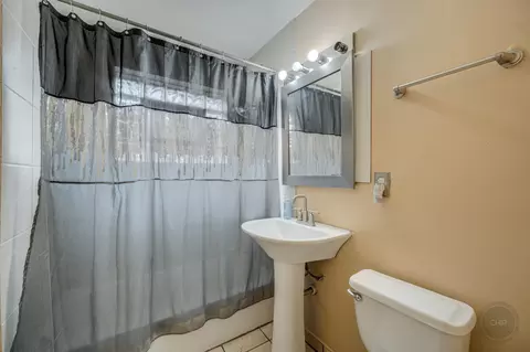Bath - 7237 Park Ave, Summit, IL 60501 photo 2 of 2