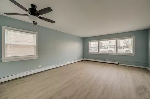 Living - 7237 Park Ave, Summit, IL 60501 photo 1 of 8