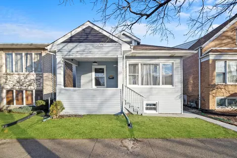 7516 W 58th Pl, Summit, IL 60501