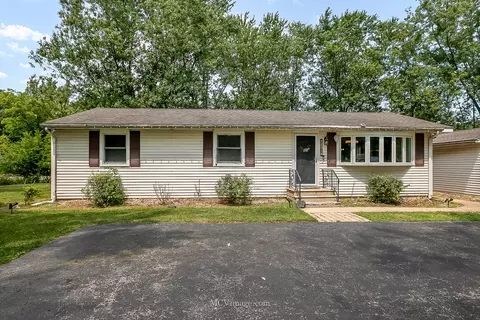 22318 S Deal Ave, Channahon, IL 60410