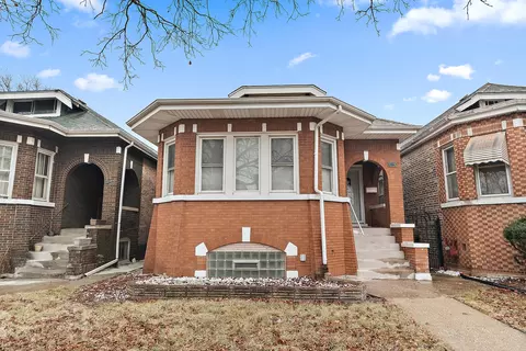 7215 S Mozart Ave, Chicago, IL 60629