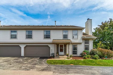 3 S054 Timber Dr, Warrenville, IL 60555