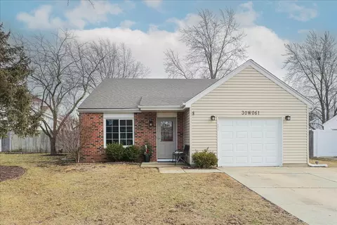 30 W061 Galbreath Dr, Warrenville, IL 60555