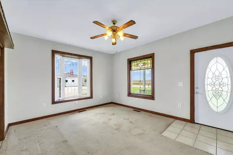 Living - 280 E 2350 North Rd, Ogden, IL 61859 photo 2 of 6
