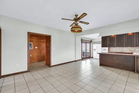 Living - 280 E 2350 North Rd, Ogden, IL 61859 photo 5 of 6