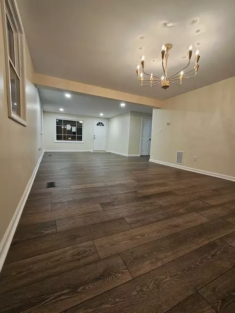 322 E Sunset Pl, Dekalb, IL 60115 photo 4