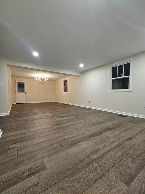 322 E Sunset Pl, Dekalb, IL 60115 photo 2