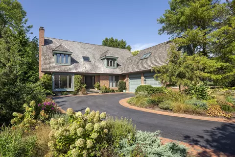1720 Highland Ter, Glenview, IL 60025
