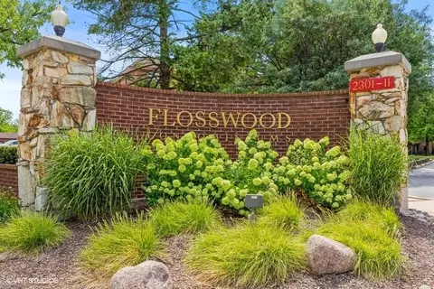 2301 183rd St #310, Homewood, IL 60430