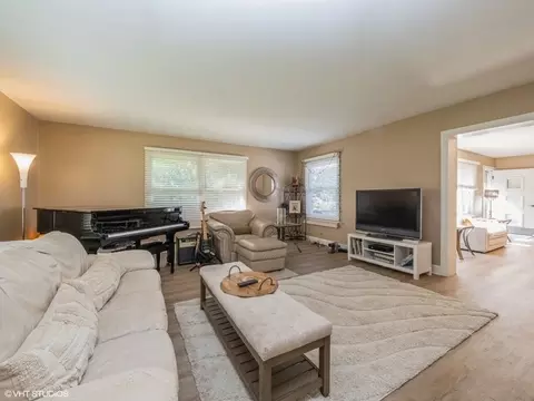 9702 Wolf Rd, Fox River Grove, IL 60021 photo 14