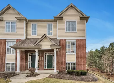 15656 Scotsglen Rd, Orland Park, IL 60462