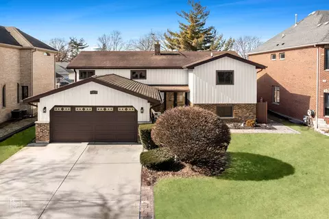 514 N Elm Ave, Elmhurst, IL 60126