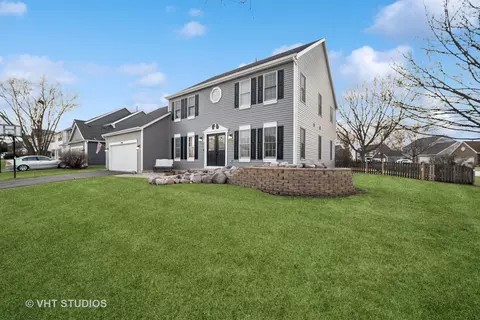 1300 Umbdenstock Rd, Elgin, IL 60123