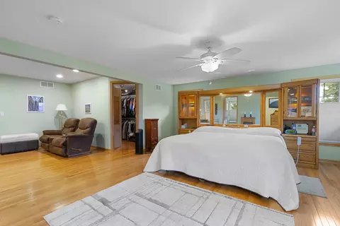 Bedroom - 751 Scott Dr, Elgin, IL 60123 photo 2 of 3