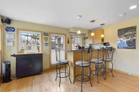 Kitchen - 751 Scott Dr, Elgin, IL 60123 photo 4 of 4