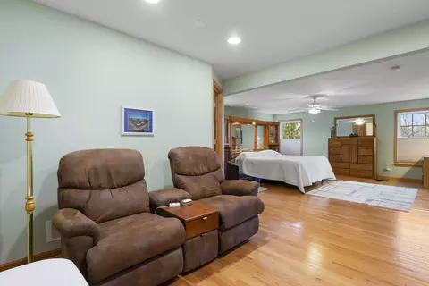 Bedroom - 751 Scott Dr, Elgin, IL 60123 photo 1 of 3