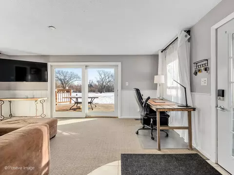 Entry Way - 7225 Central Ave, Burr Ridge, IL 60527 photo 2 of 2