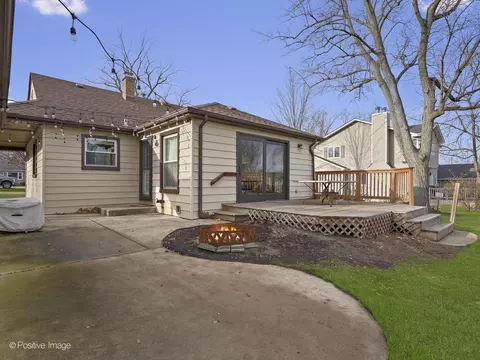 Exterior - 7225 Central Ave, Burr Ridge, IL 60527 photo 2 of 7