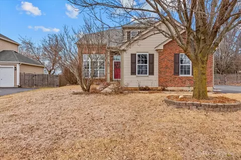 2133 Serenity Ln, Woodstock, IL 60098