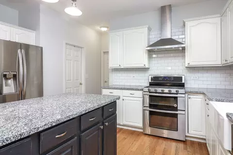 2380 Avalon Ct, Aurora, IL 60503 photo 8