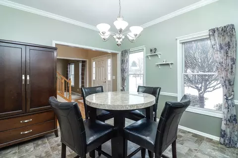 2380 Avalon Ct, Aurora, IL 60503 photo 5