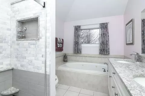 2380 Avalon Ct, Aurora, IL 60503 photo 19