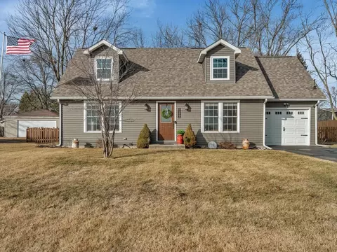 1070 W Kennedy Rd, Braidwood, IL 60408