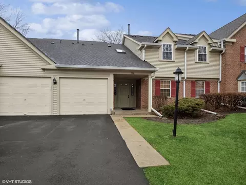 300 Glasgow Ln #X2, Schaumburg, IL 60194