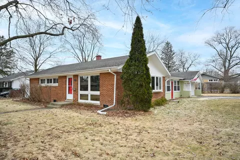 402 S Beverly St, Wheaton, IL 60187